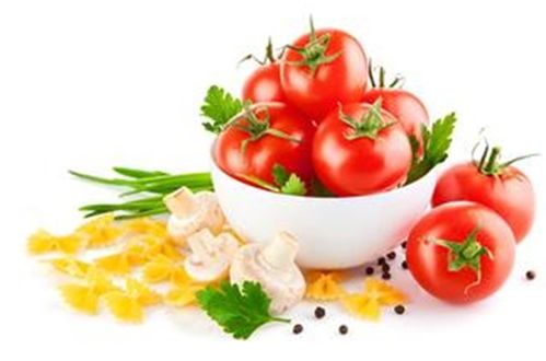 一個(gè)西紅柿，白了皮膚，美了心情